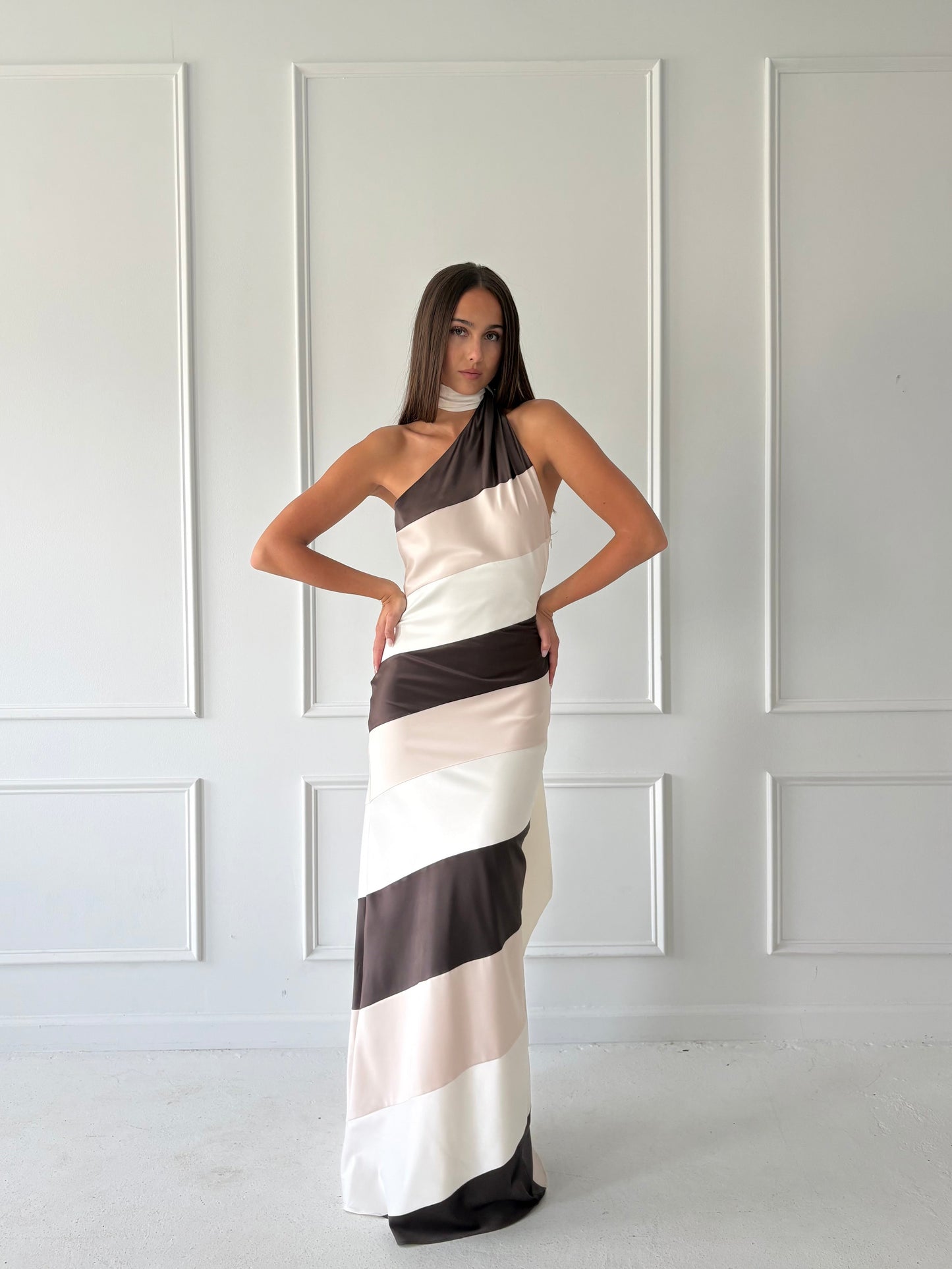 Spira Gown