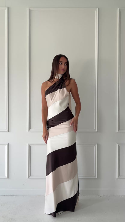 Spira Gown